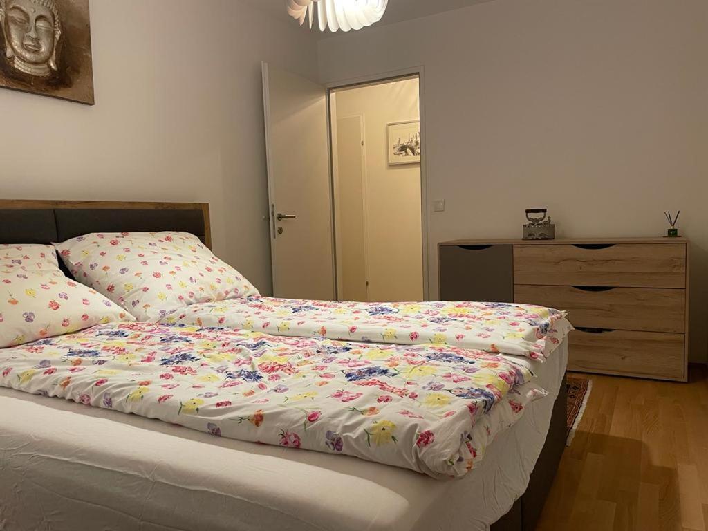 Lovely 3 Rooms Apartment Viena Luaran gambar